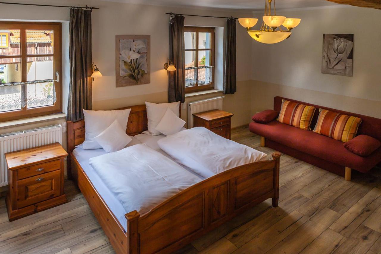 Landhotel Kahrmuehle Pressath Екстер'єр фото