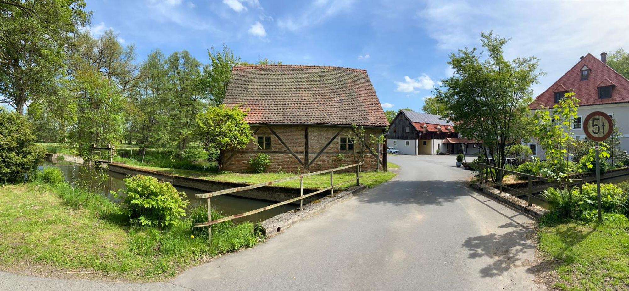 Landhotel Kahrmuehle Pressath Екстер'єр фото