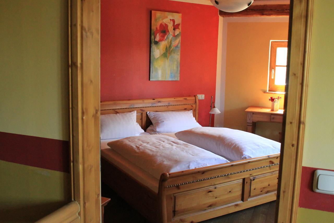 Landhotel Kahrmuehle Pressath Екстер'єр фото