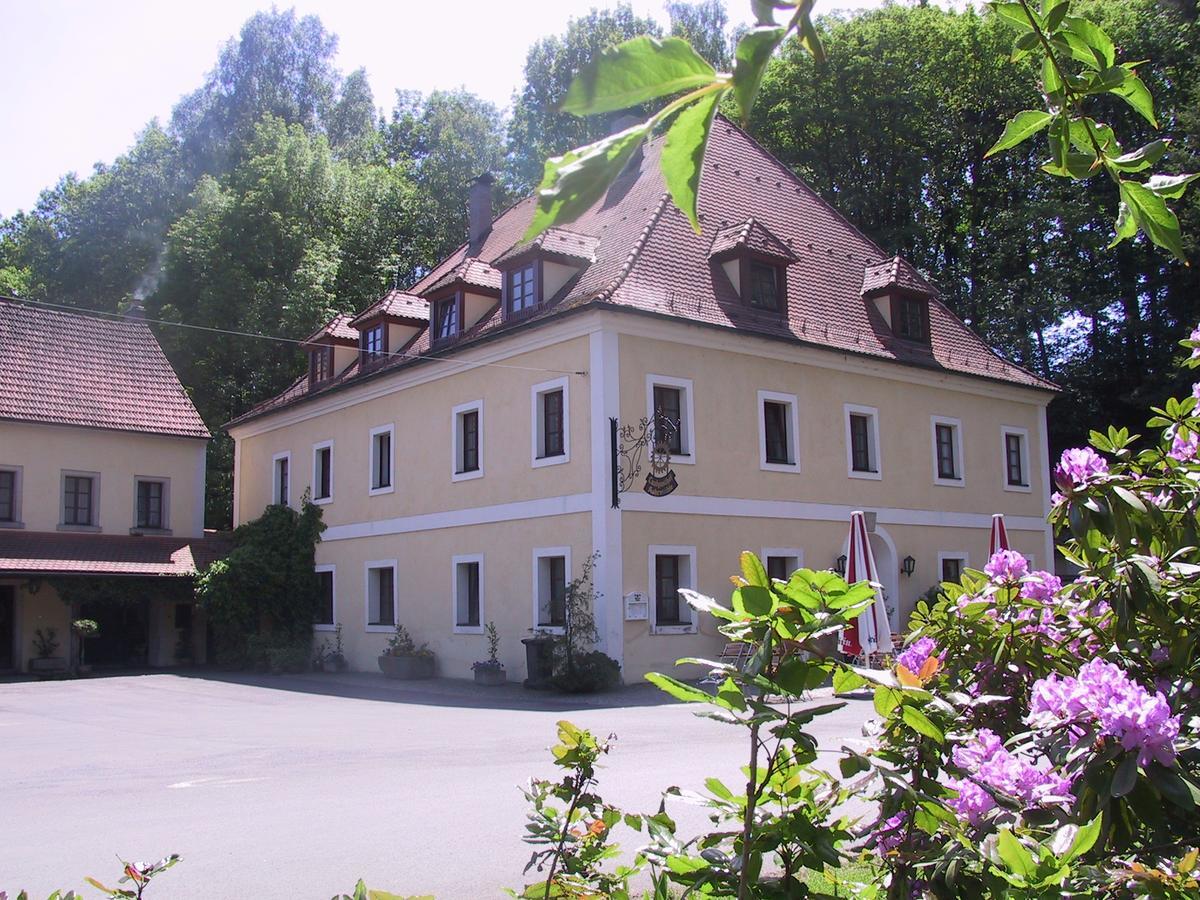 Landhotel Kahrmuehle Pressath Екстер'єр фото