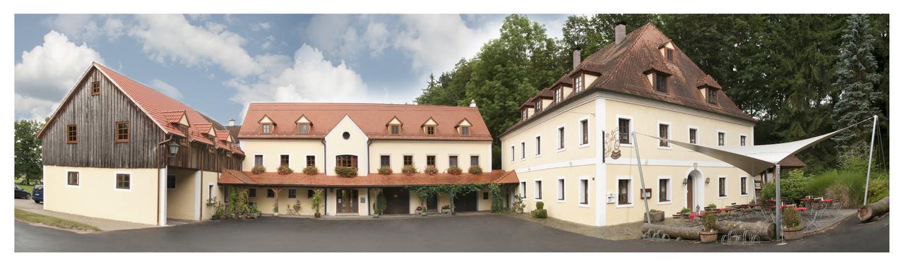 Landhotel Kahrmuehle Pressath Екстер'єр фото