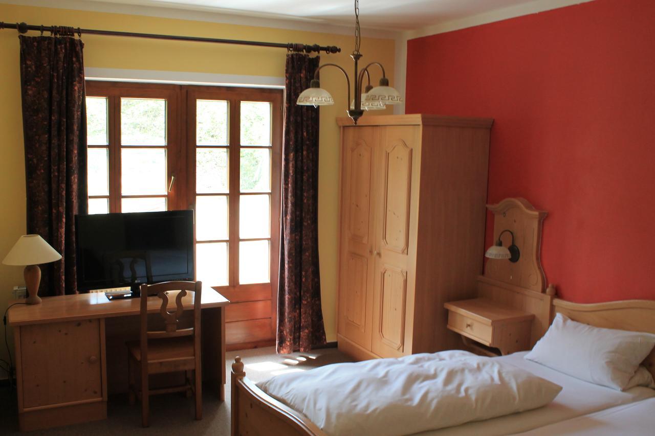 Landhotel Kahrmuehle Pressath Екстер'єр фото